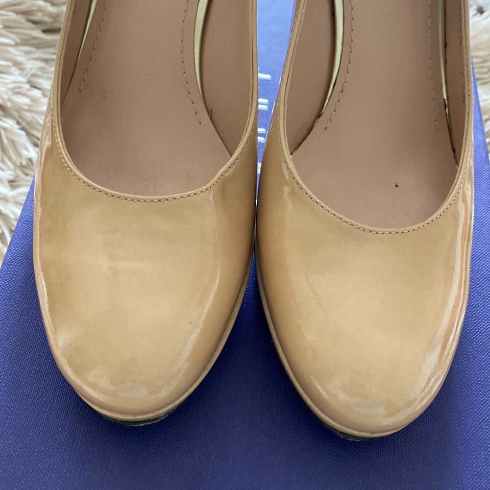 Stuart Weitzman Pump - image 4